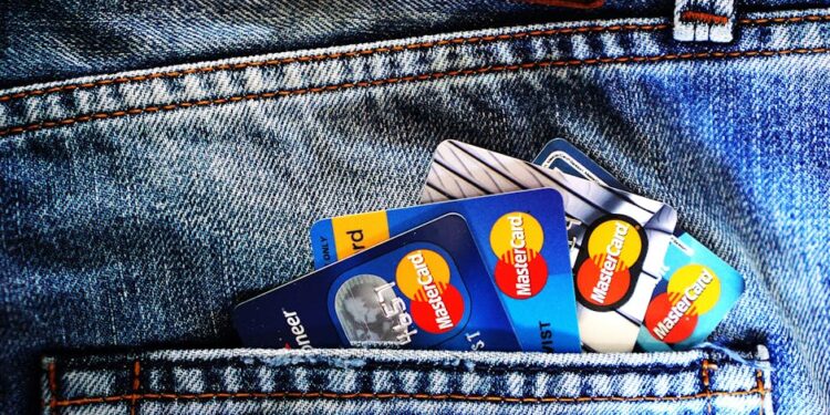7 Smart Strategies on How to Get Out of Debt on a Low Income