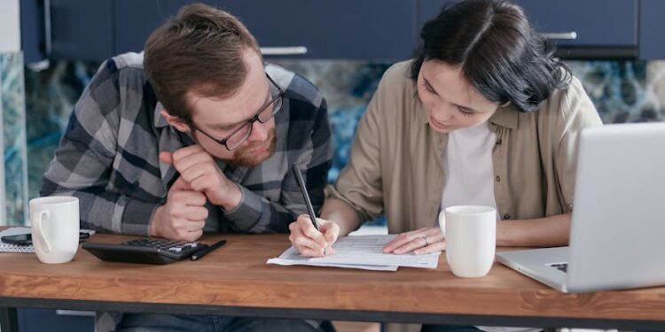 7 Essential Features to Look for in a Monthly Budget Planner for Couples